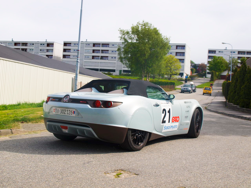 Illustration for article titled Protoscar Lampo, First Drive: $1.4 Million, Solar-Powered Electric Roadster